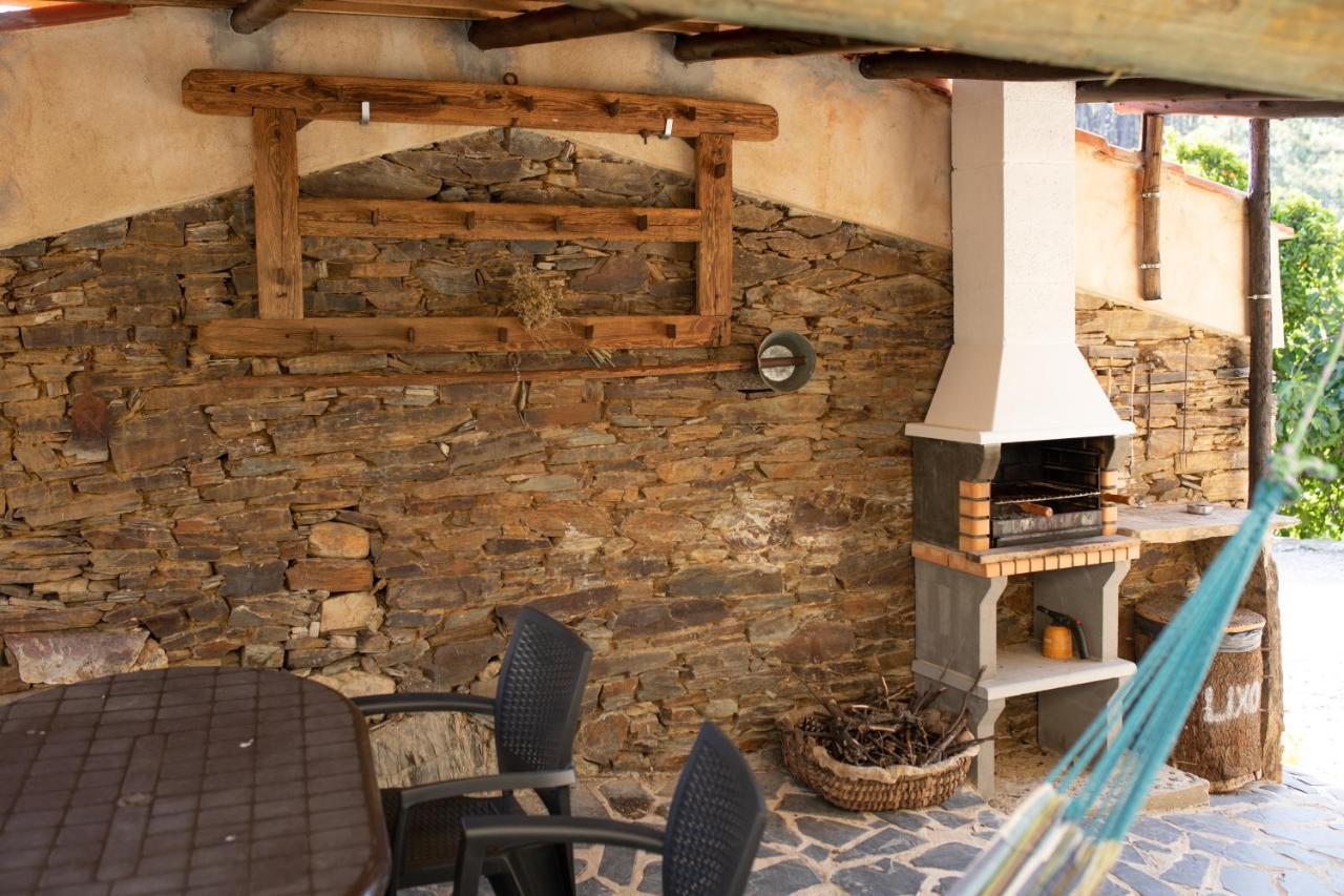 Cavalo De Xisto - Turismo Rural, Lda. Pensionat Almaceda Exteriör bild
